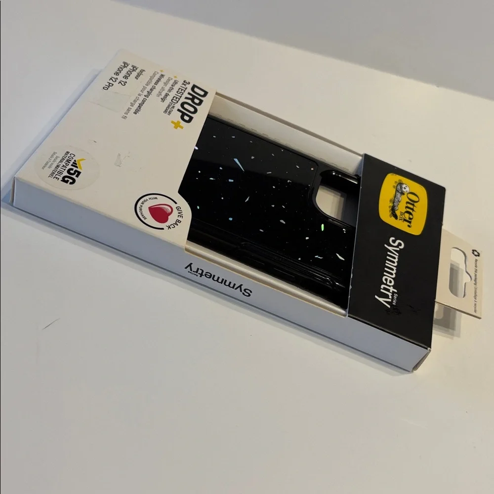 OtterBox Apple iPhone 12/iPhone 12 Pro Symmetry Series Case